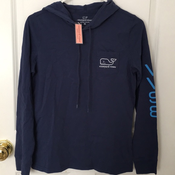 Vineyard Vines Sweaters - Vineyard Vines woman’s sweatshirt